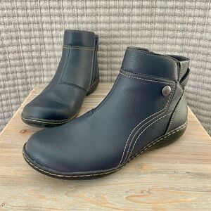 Women's Navy Ankle Boots